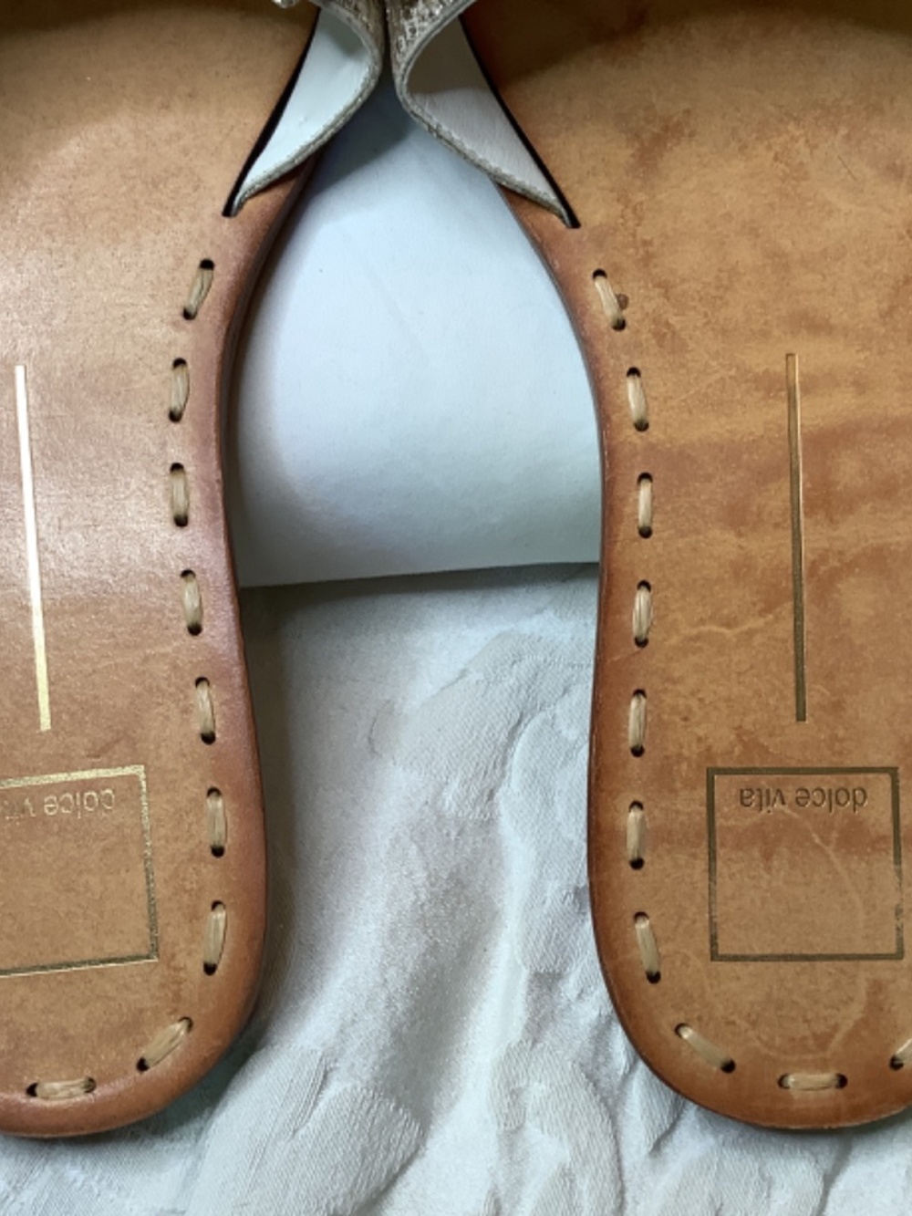 EUC Dolce Vita Gold Bow Sandal slip on flats - Picture 7 of 10